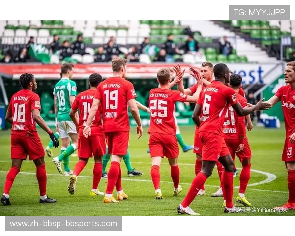 德甲赛事精选球队：精选德甲赛事与球队对决精彩回顾